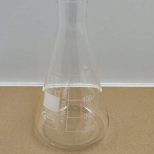 Matraz Erlenmeyer 500 mililitros.